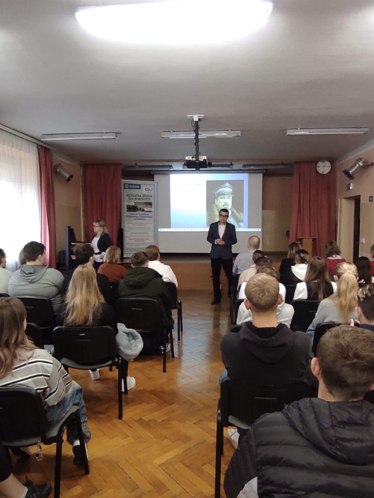 Akademia 11 listopada